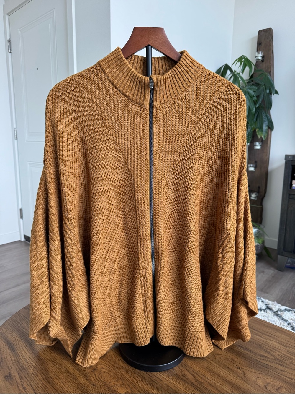 Lululemon Women’s Zip-Front Knit Cape Sweater - M/L